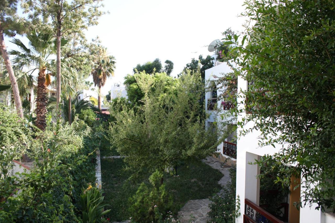 Toloman Hotel Bitez Beach Екстер'єр фото
